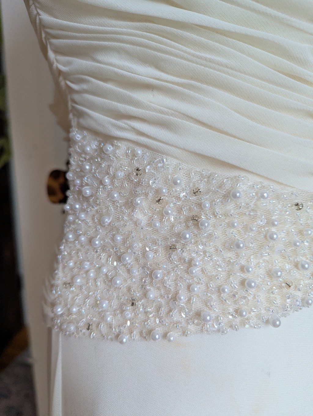 Vintage Ivory Beaded 3/4 Sleeve Mesh Bridal Gown With Ruched Waist Sweetheart — image 6 of 8